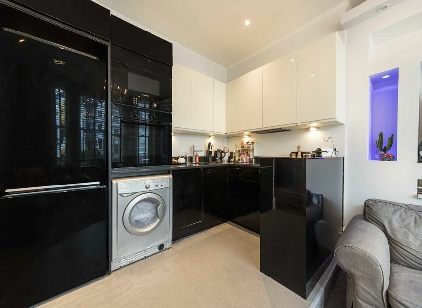 Flat Fulham Road in Greater London