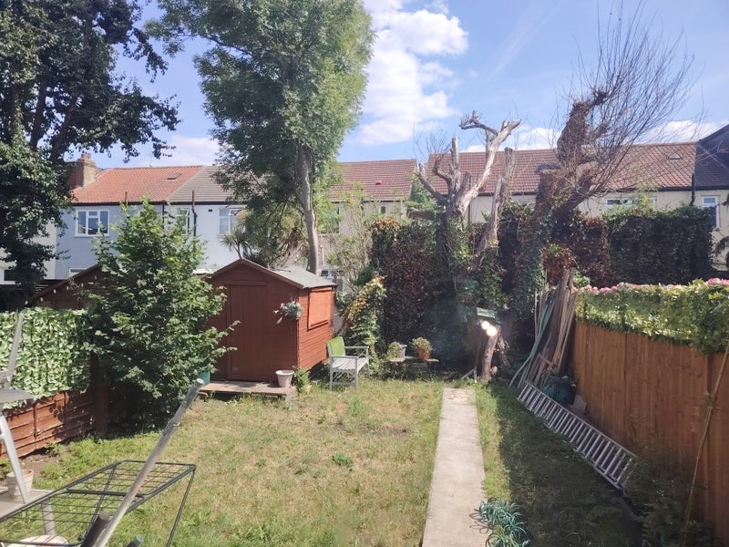 Room Granton Road in Greater London