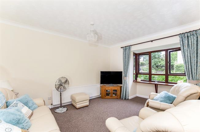 Flat Belle Vue Road in Paignton