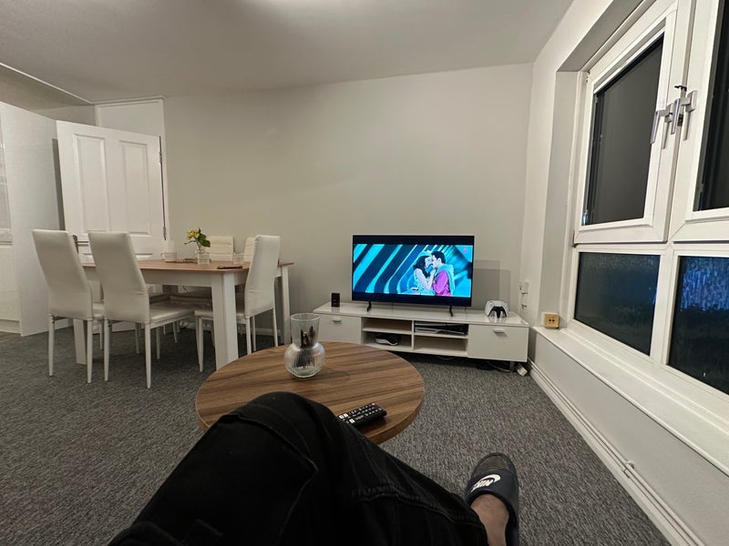 Room Rosebank Gardens in Greater London