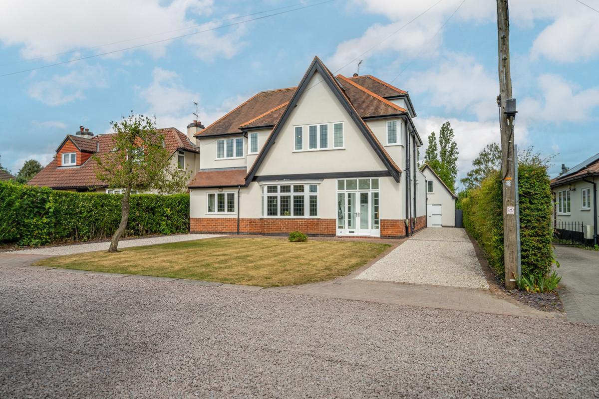 House High View Avenue in Rushcliffe