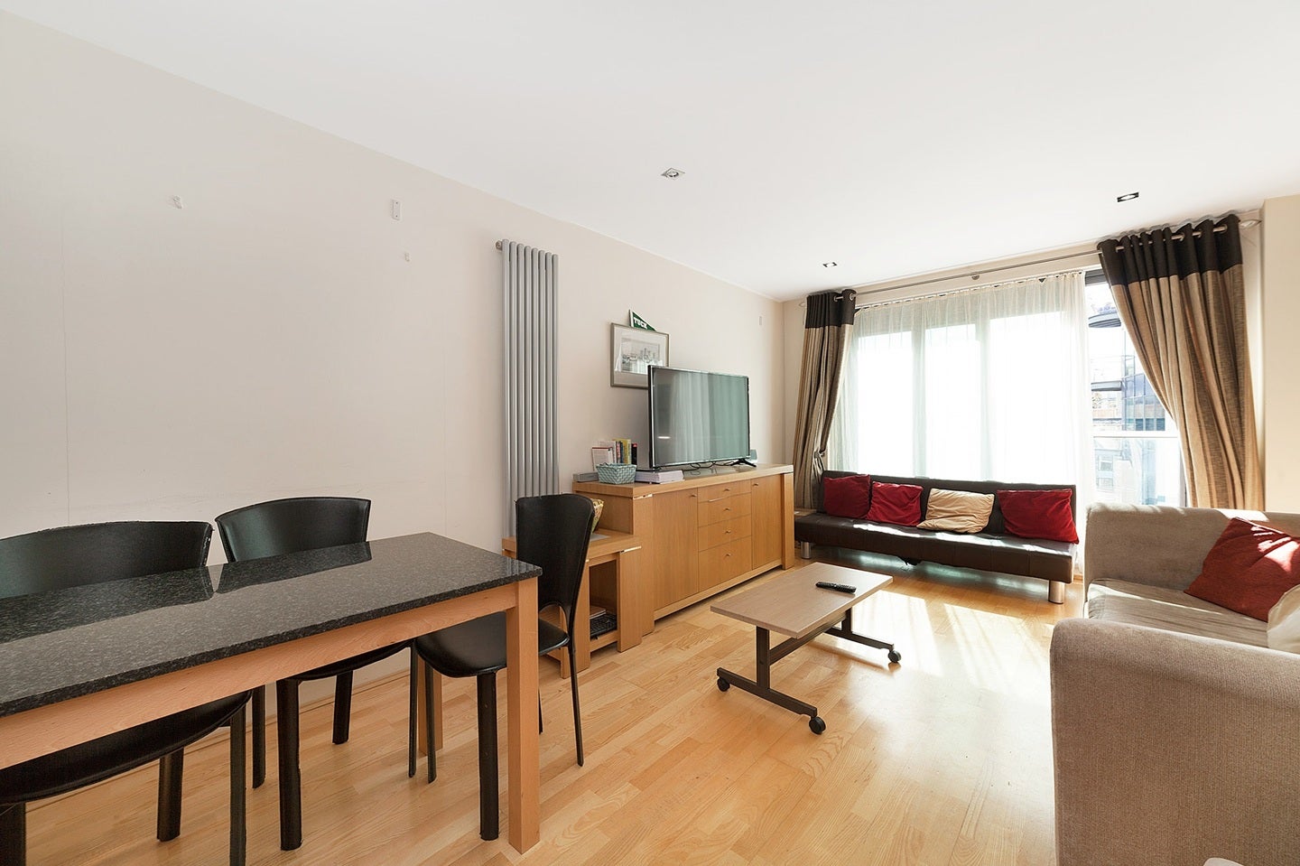Flat Millharbour in Greater London