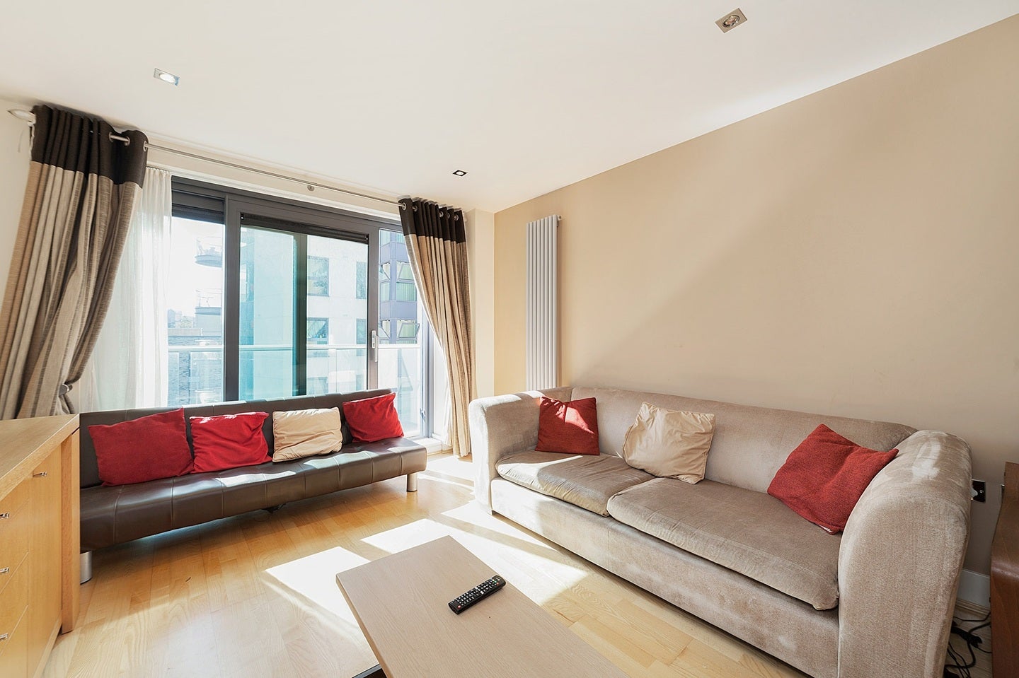Flat Millharbour in Greater London