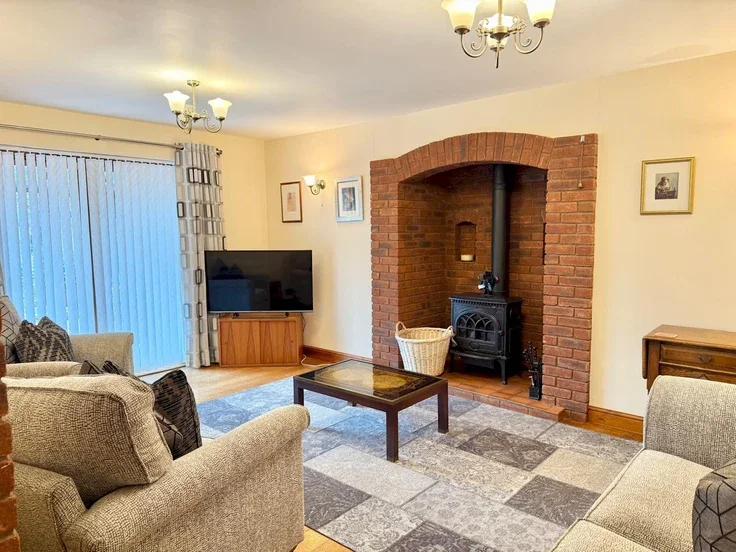 House Murton Lane in Manselfield