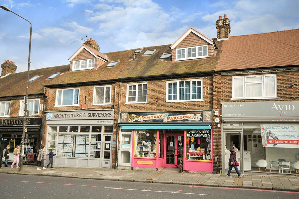 Flat Station Road in Greater London