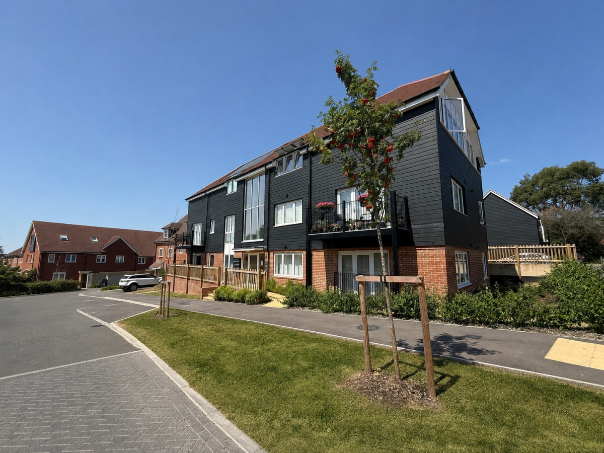 Flat Grasslands Close in Waverley