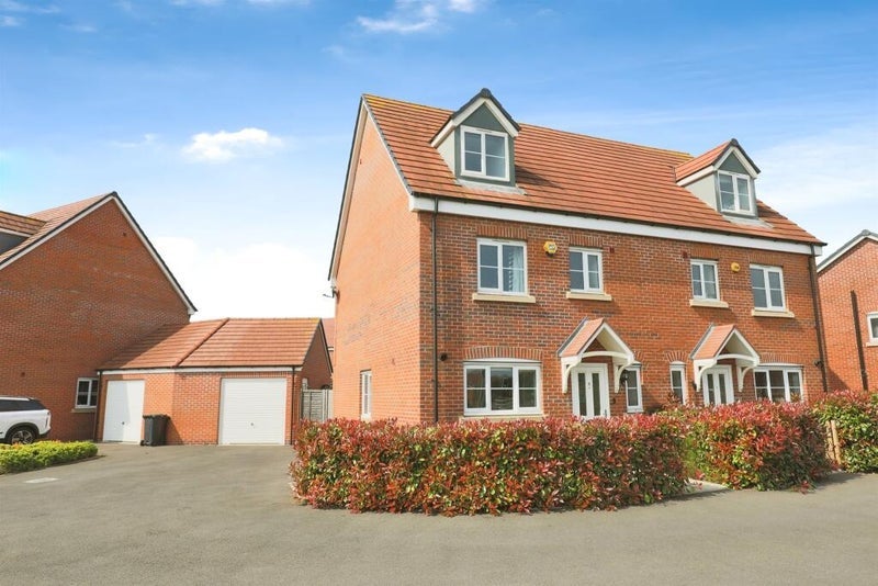 House Delaney Avenue in Stratford-on-Avon