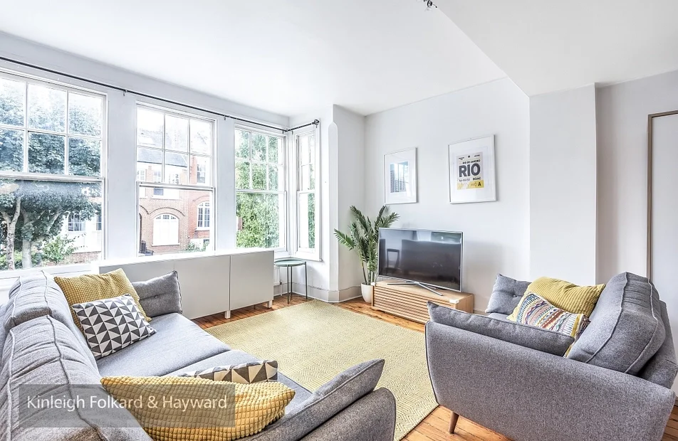 Flat Onslow Gardens in Greater London