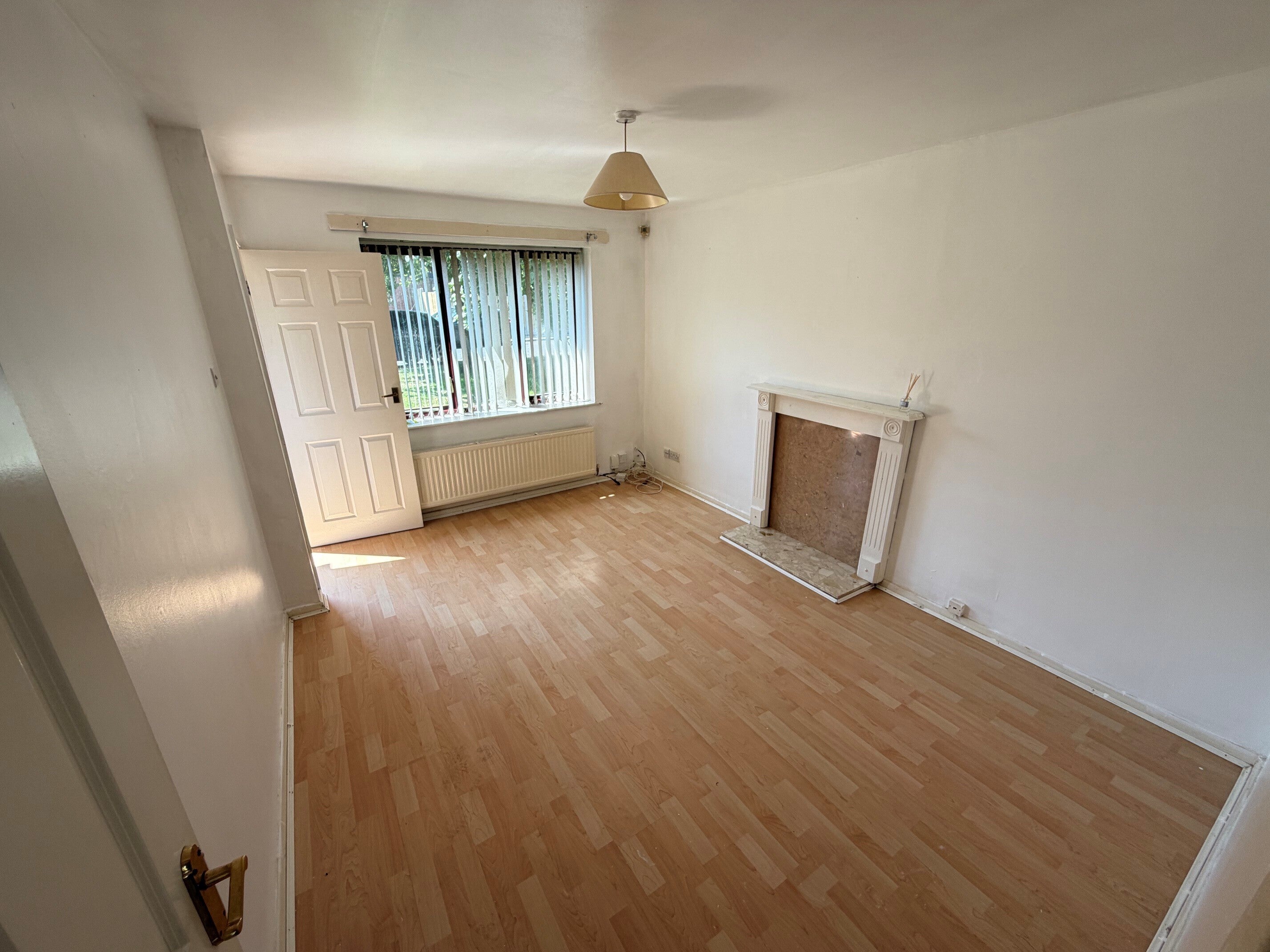 House Goldcrest Close in Manchester