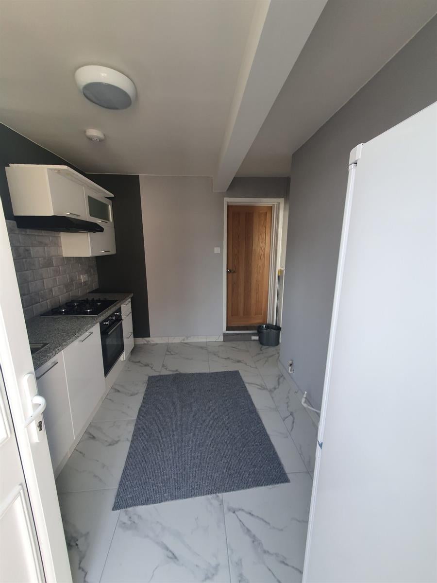 Flat Thoresby Street in Hull