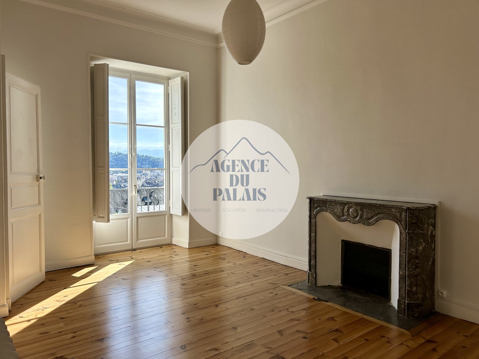 Appartement Cours du Général de Division Jacques Camou à Pau