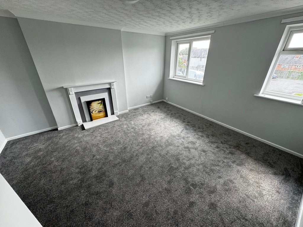 Flat Penn Road in Wolverhampton