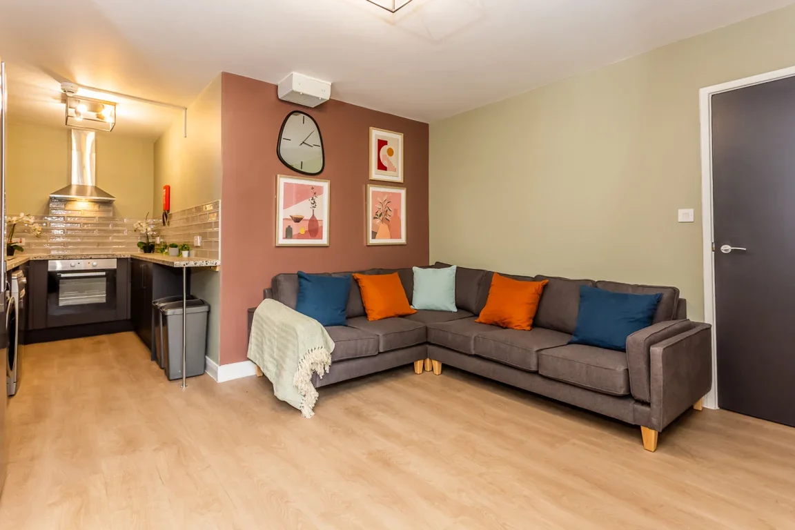 Flat Brass Thill in Durham