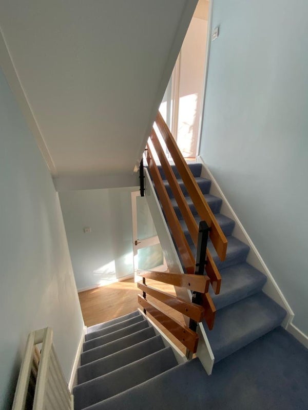 Room Bolingbroke Walk in Greater London