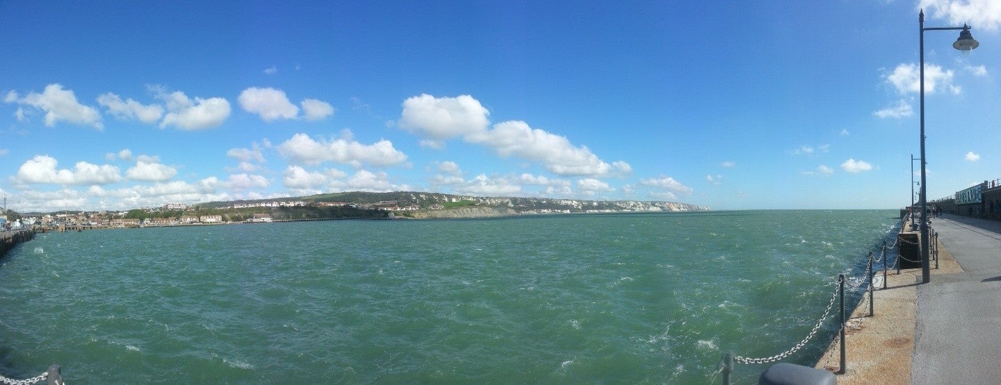 Flat Earls Avenue in Folkestone and Hythe District