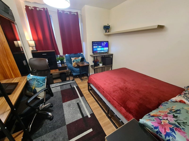 Room Purley Way in Greater London