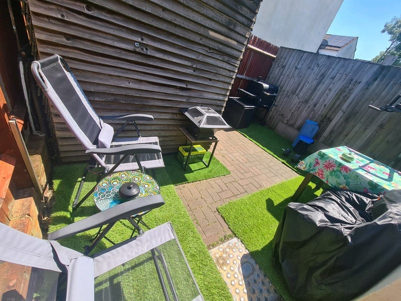 Room Purley Way in Greater London