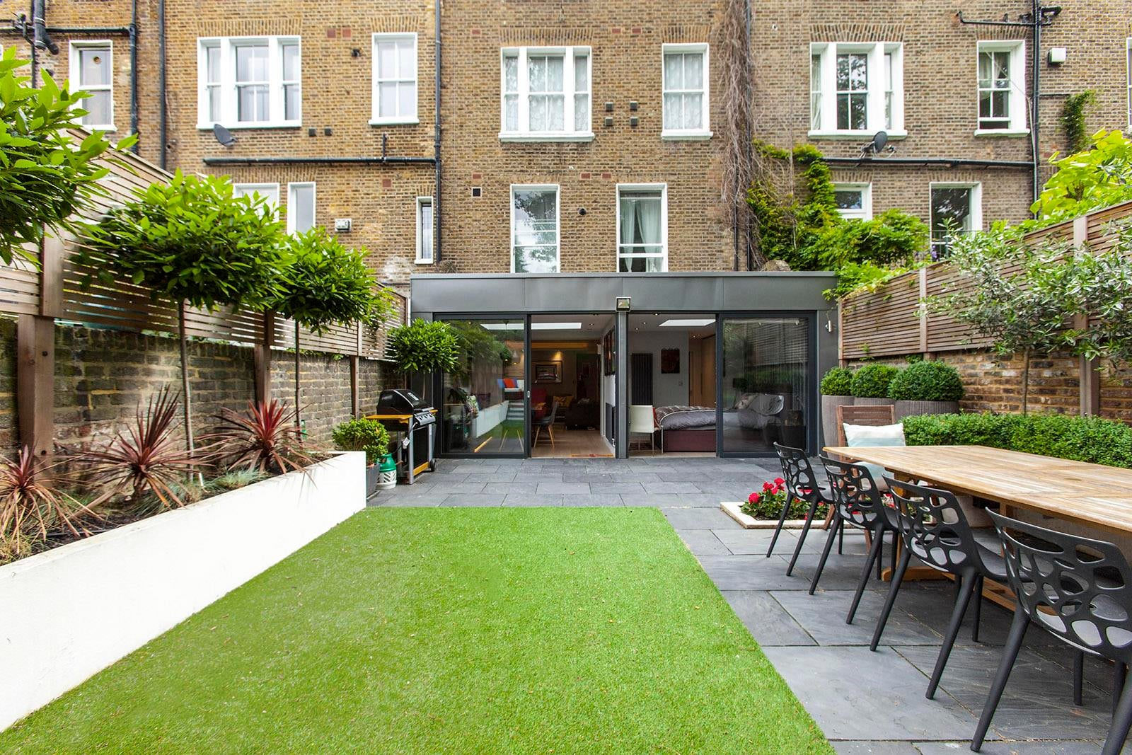 Flat Elsham Road in Greater London