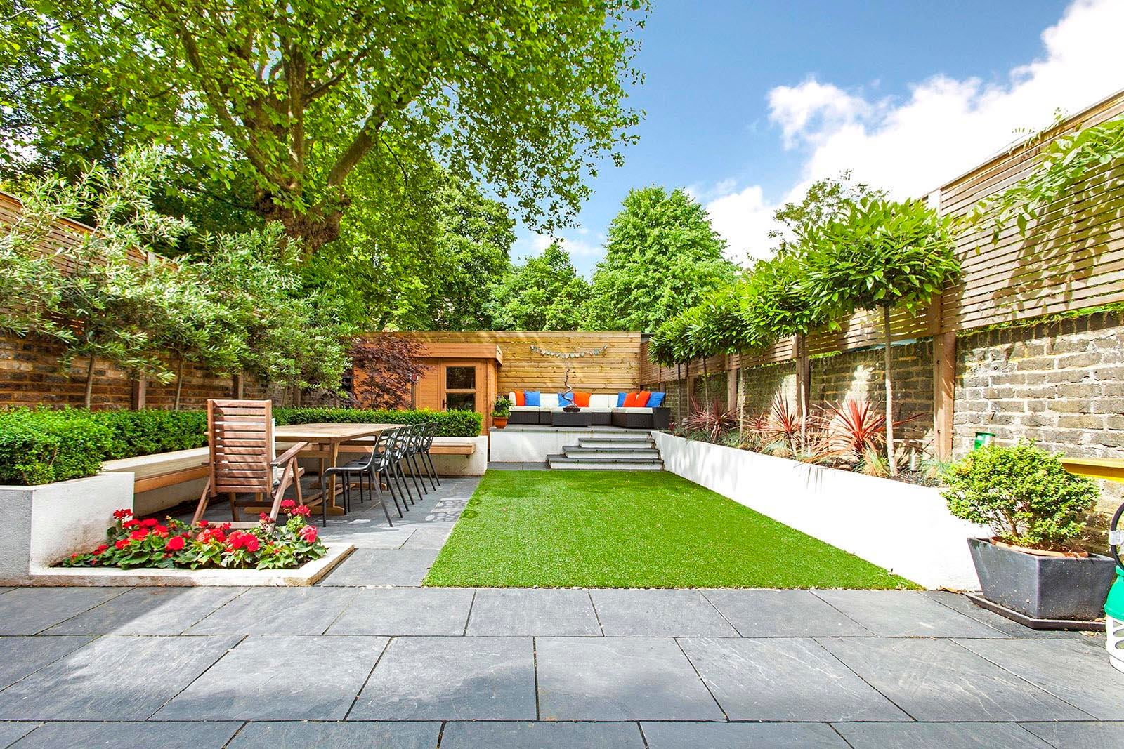 Flat Elsham Road in Greater London