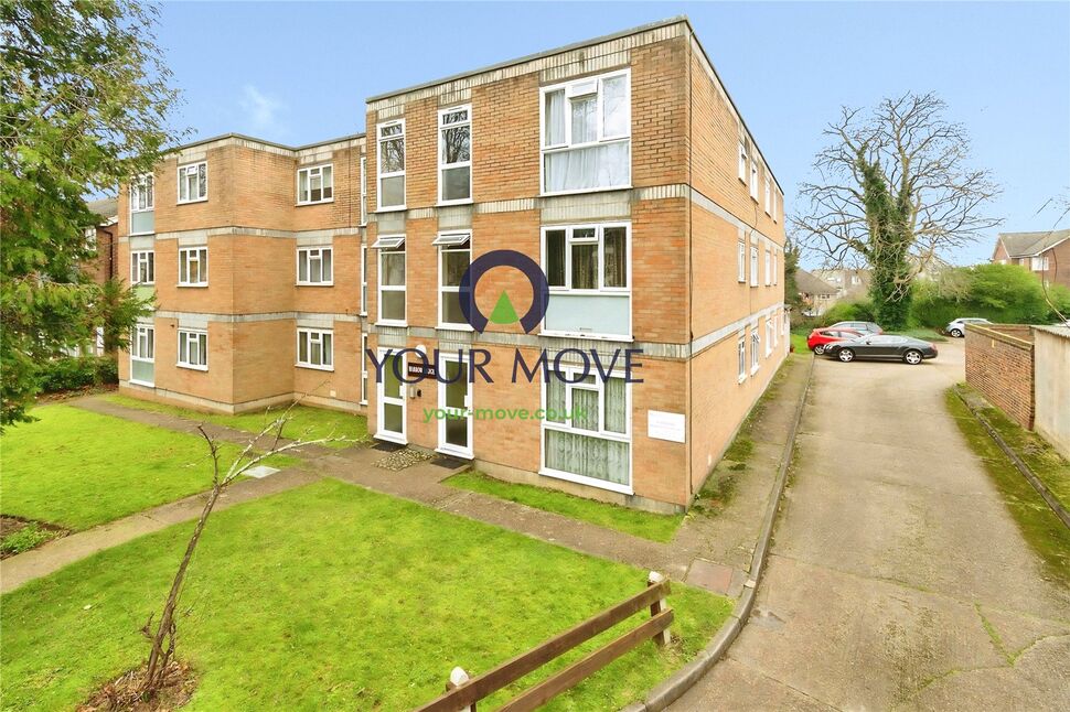 Flat Eaton Road in Greater London