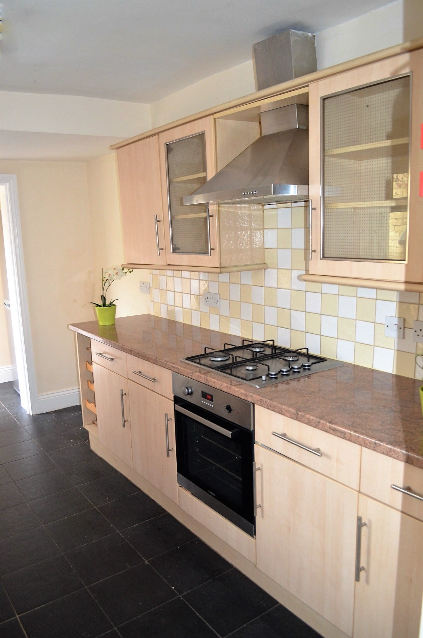 Flat Holmside Place in Newcastle upon Tyne