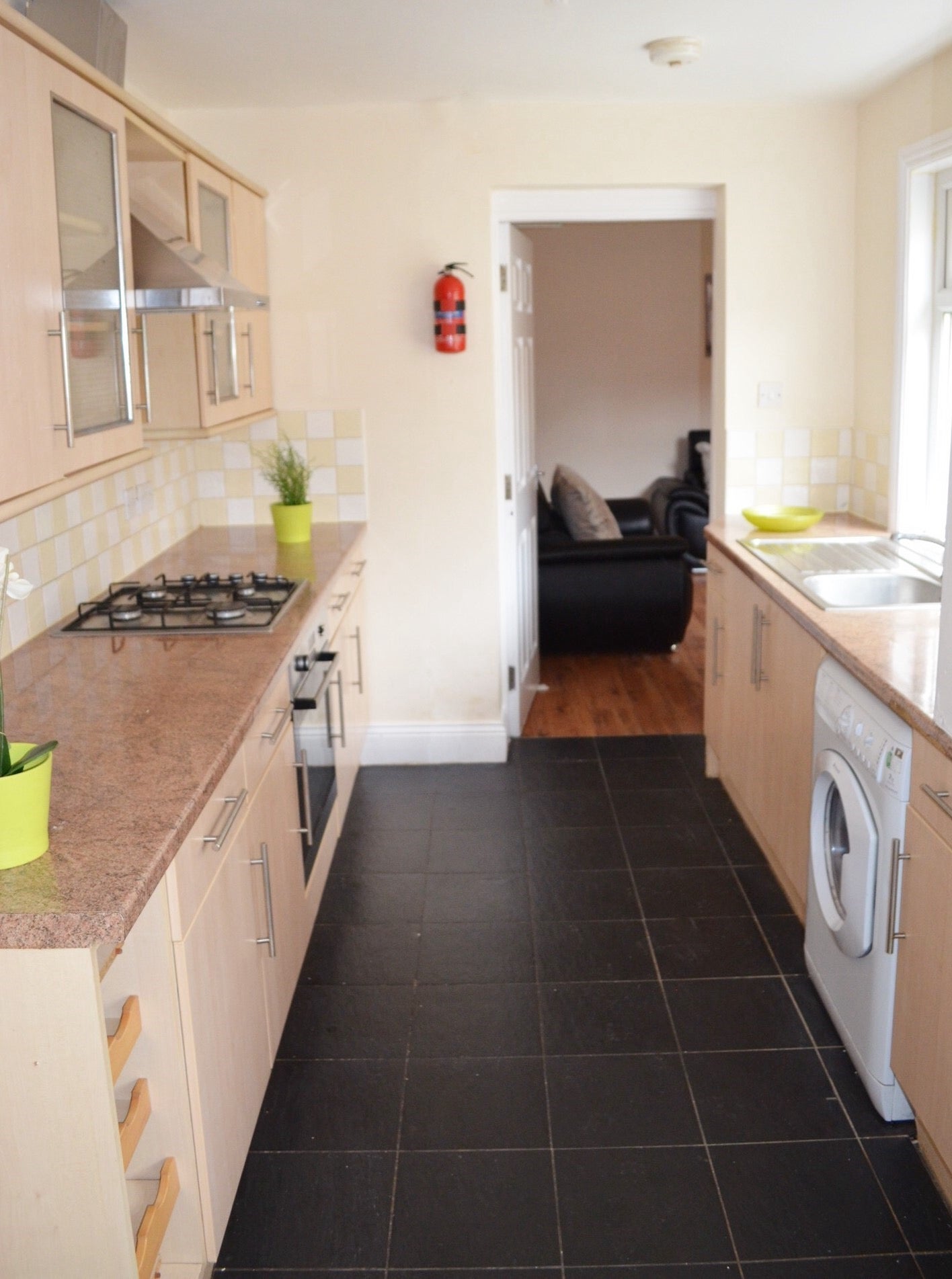 Flat Holmside Place in Newcastle upon Tyne
