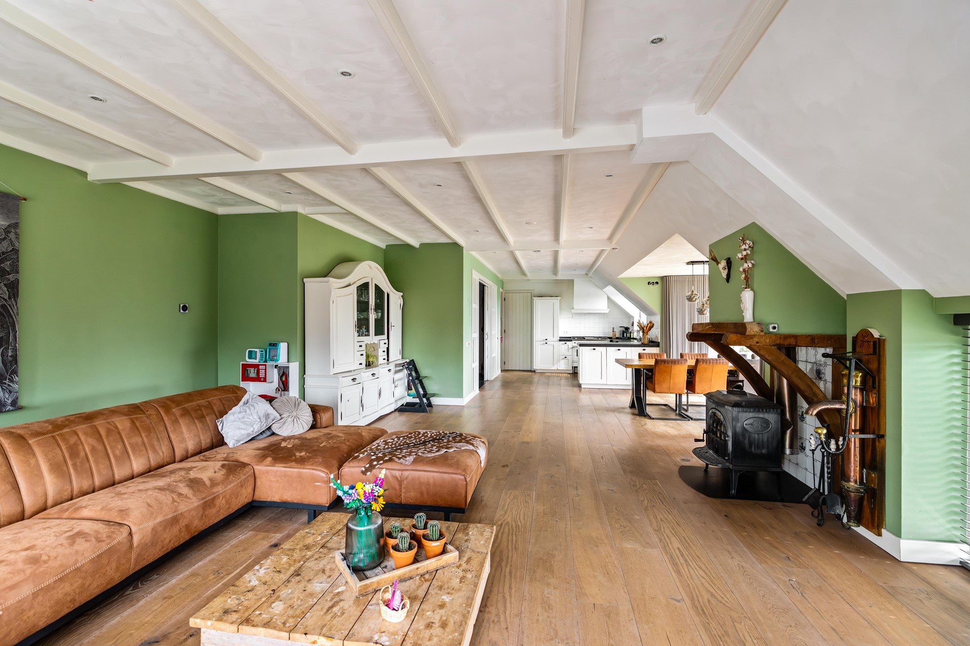 Vrijstaande woning te koop: Dwarshaspel 5, Zevenhuizen
