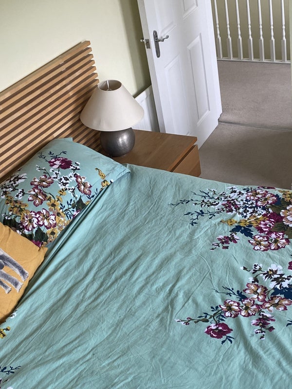 Room Broomhill Way in Poole