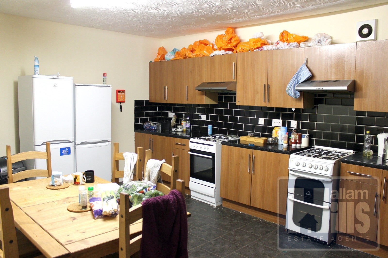 Room Highnam Crescent Road in Sheffield