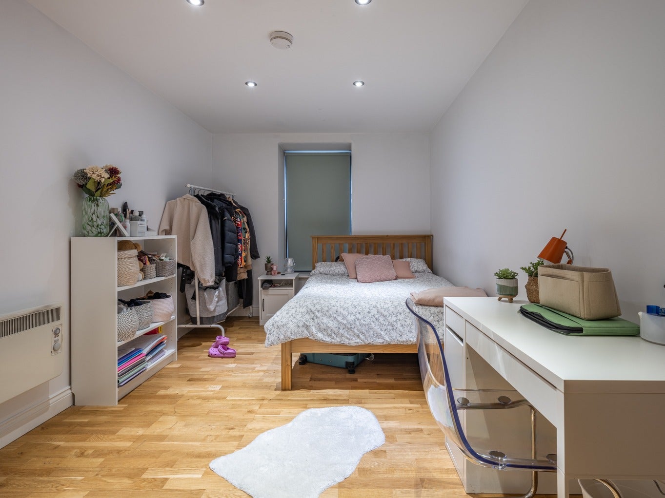 Flat Falconar Street in Newcastle upon Tyne