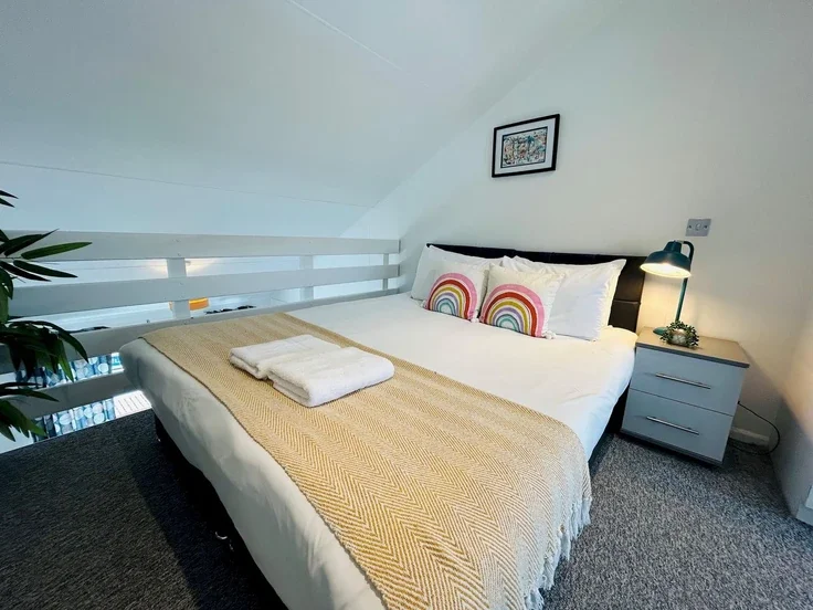 Flat North Wall Promenade in Roedean