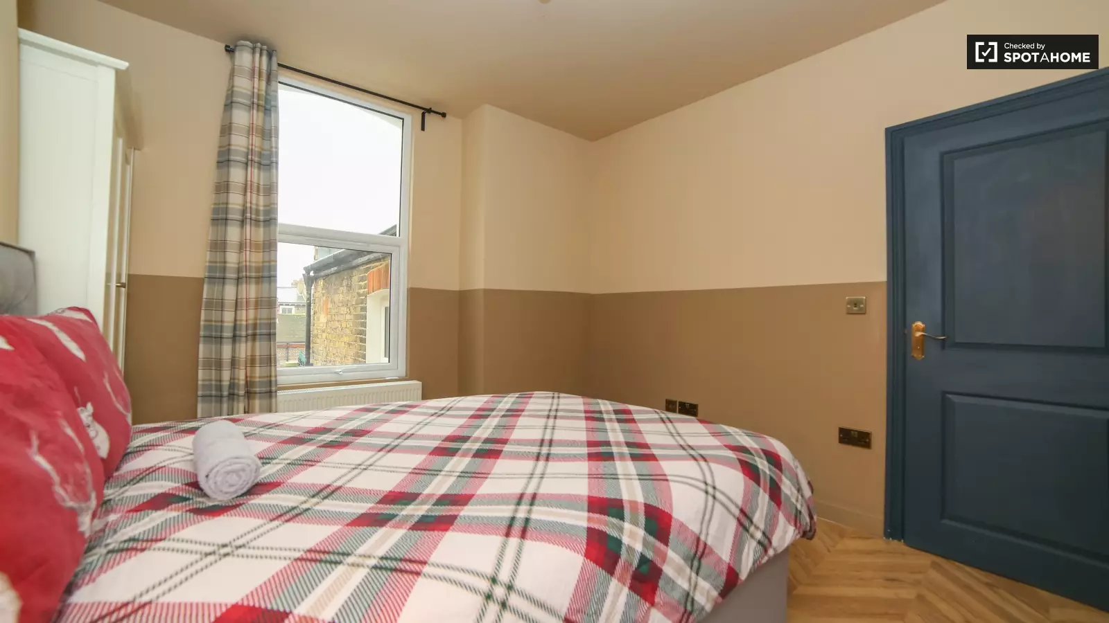 Flat St. Philip Street in Greater London
