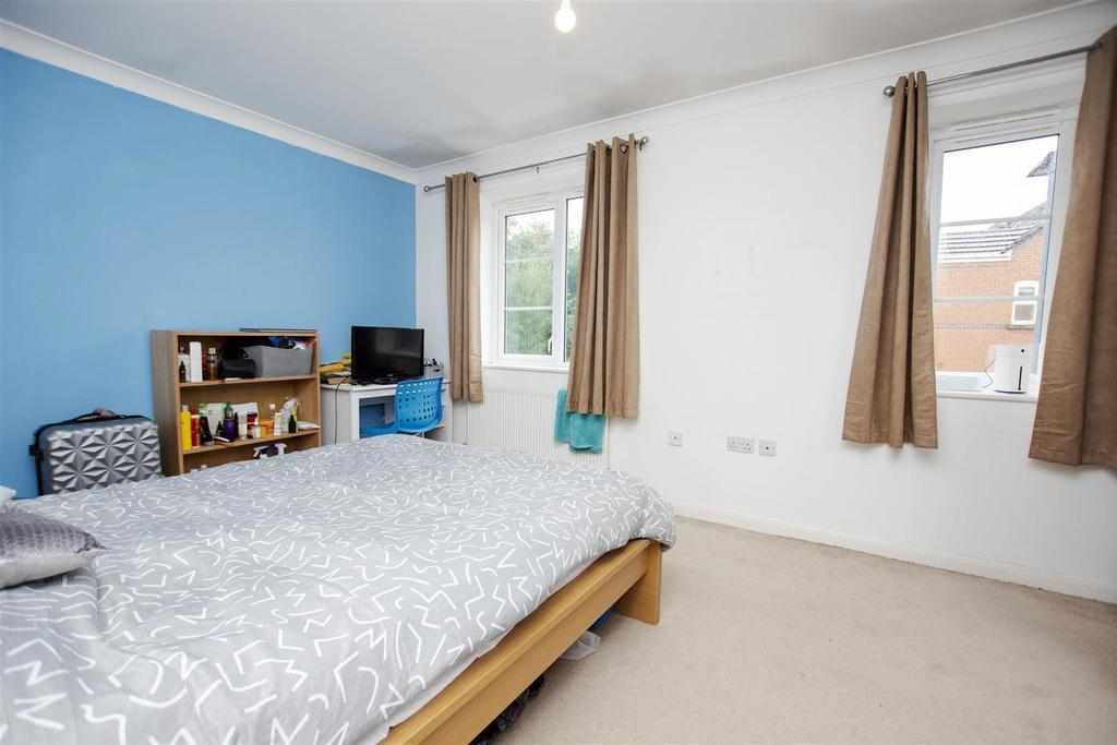 Flat Elliott Road in Birmingham