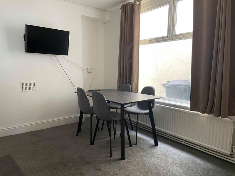 House Bonville Terrace in Swansea