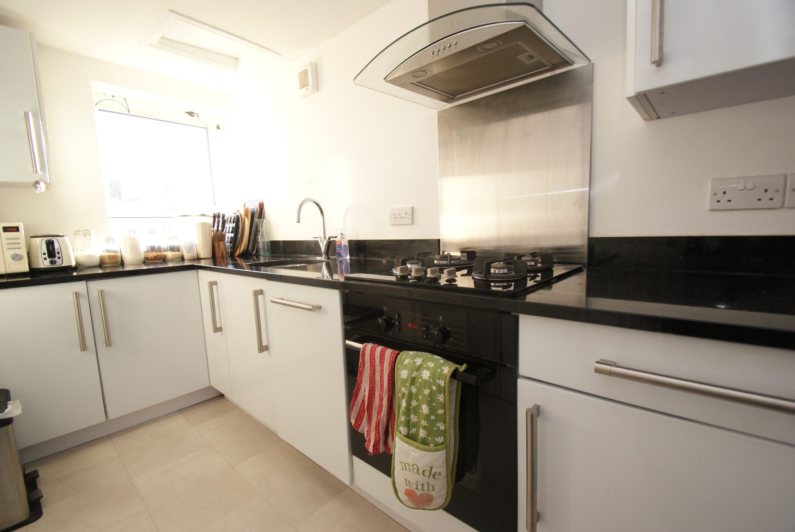 Flat Cotham Brow in Bristol