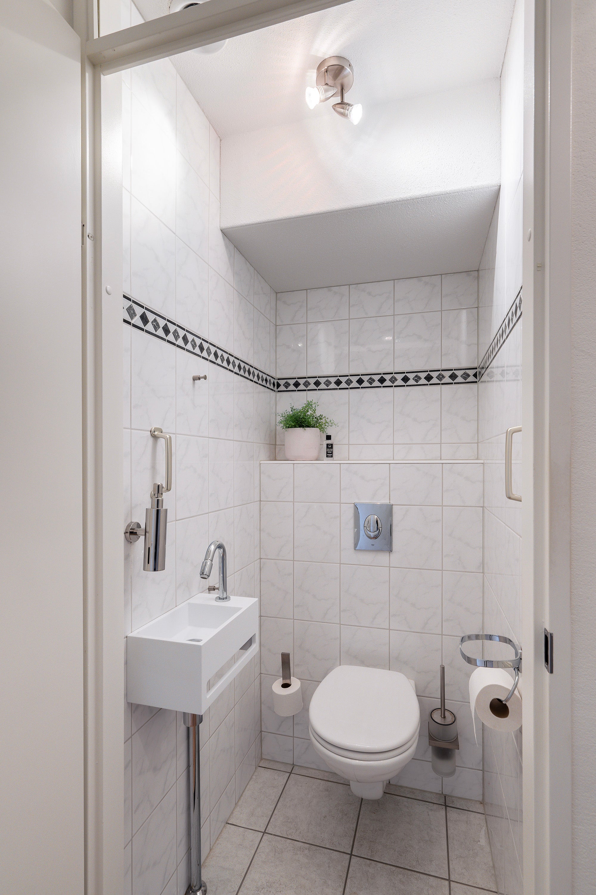Appartement te koop: Aristide Briandring 49, Vlaardingen