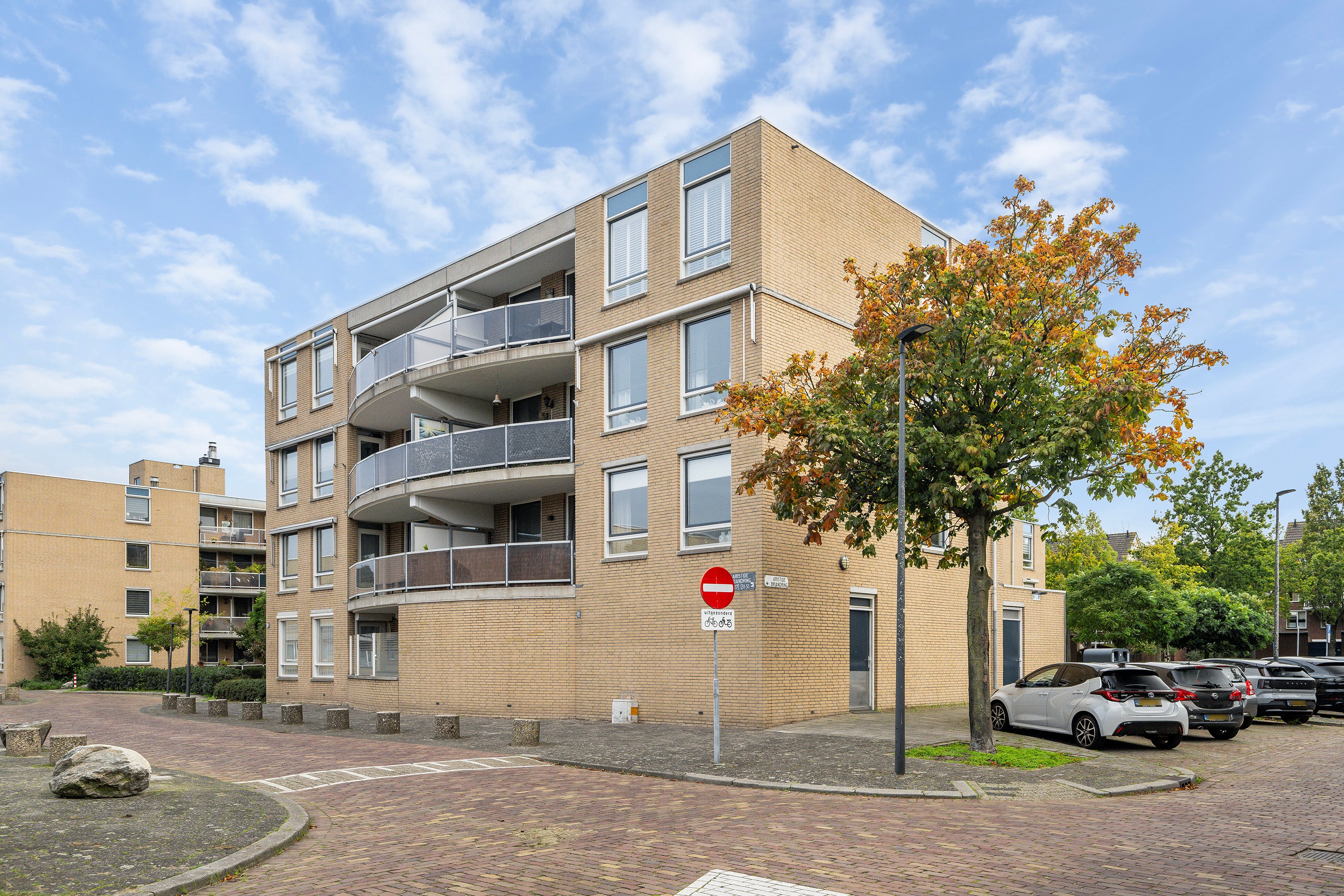 Appartement te koop: Aristide Briandring 49, Vlaardingen