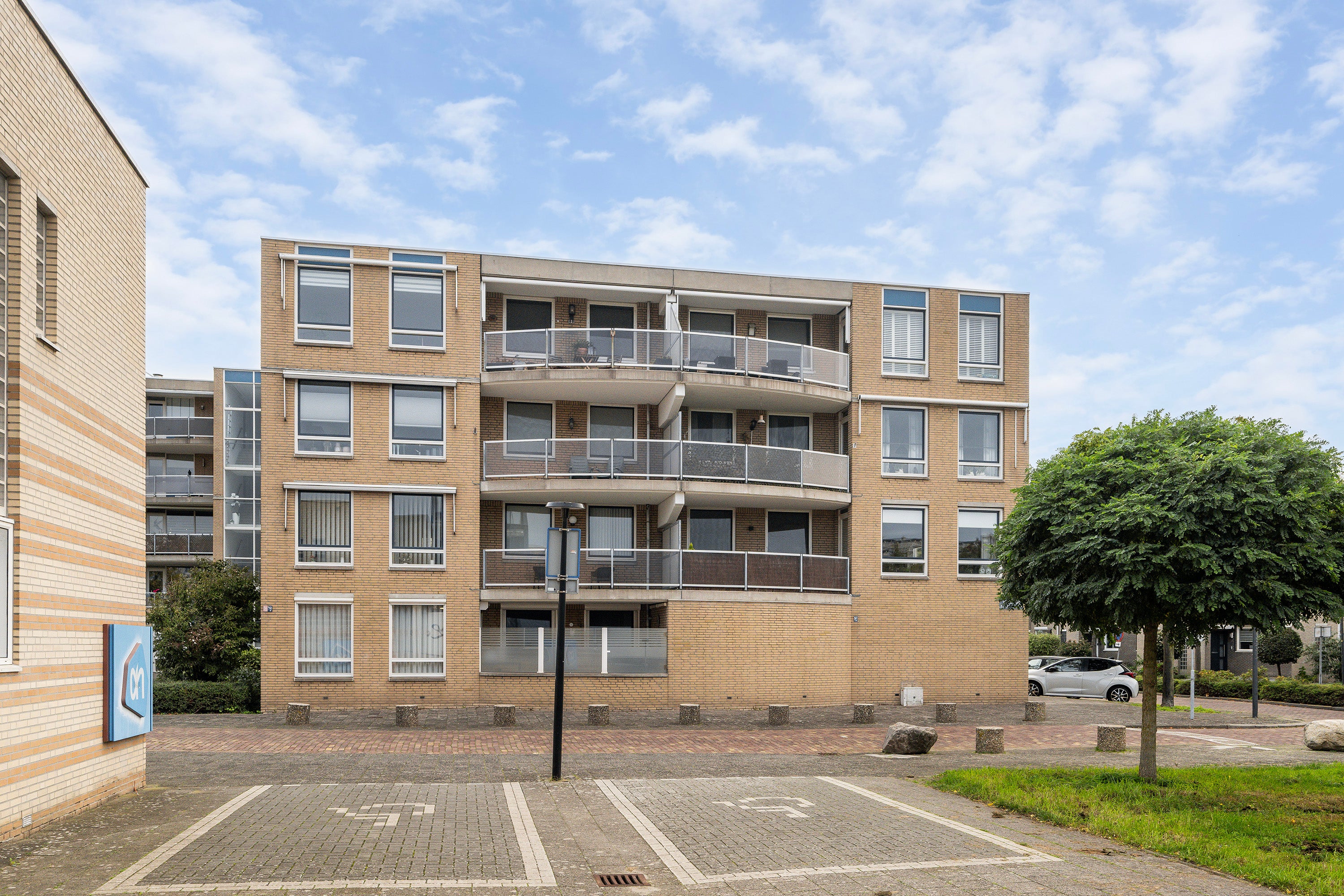 Appartement te koop: Aristide Briandring 49, Vlaardingen