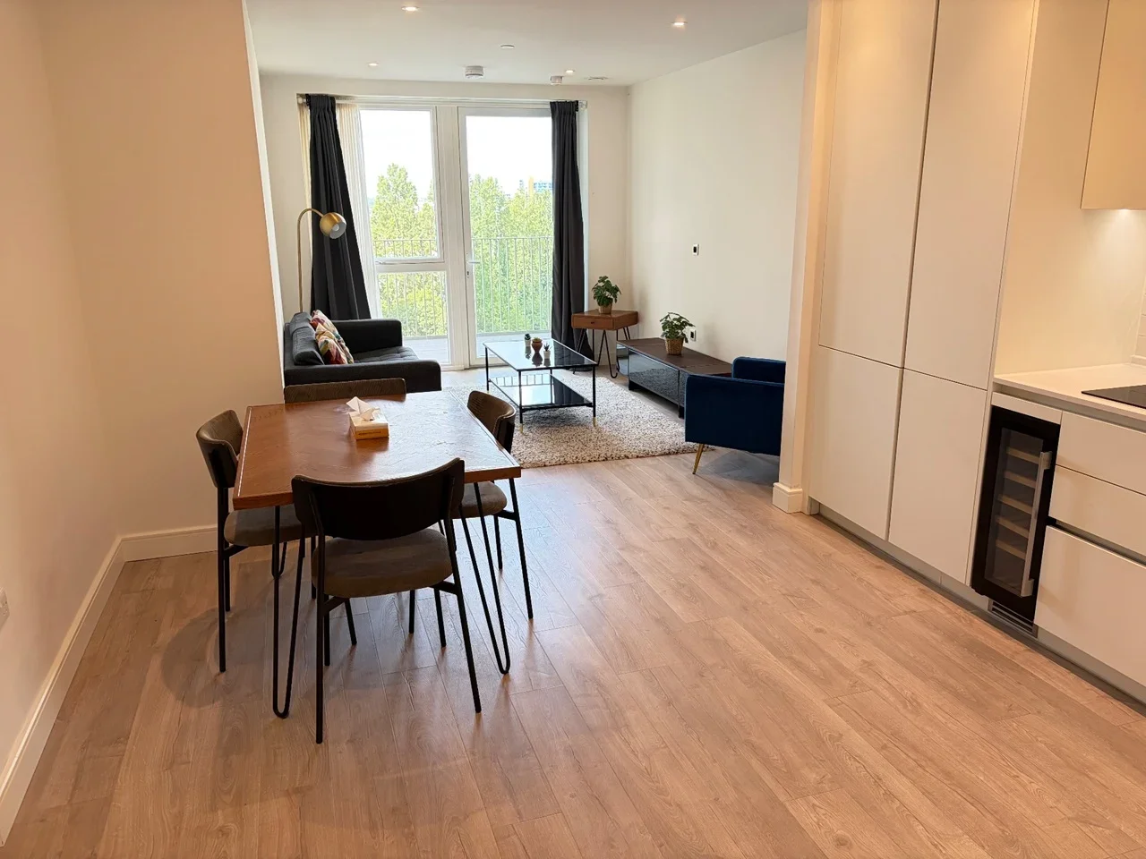 Flat Abbeydale Road in Greater London