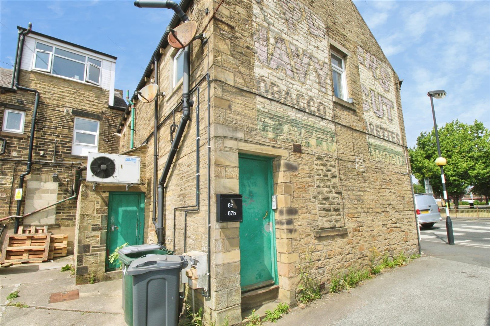 Flat Fair Road in Bradford