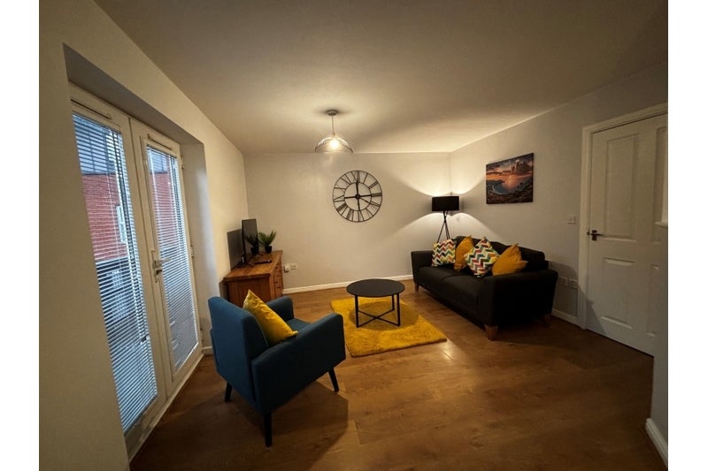 Flat Hamilton Road in Greater London