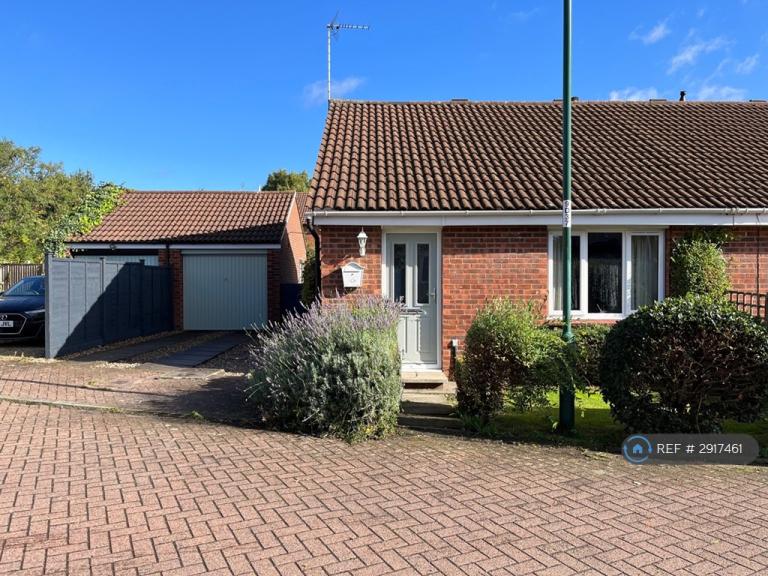 House Dean Close in Nottingham