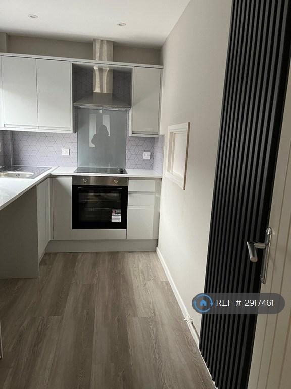 House Dean Close in Nottingham