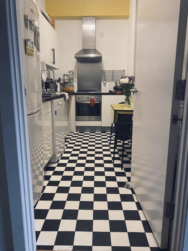 Room Shacklewell Lane in Greater London