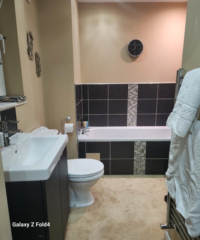 Room Big Brigs Way in Newtongrange