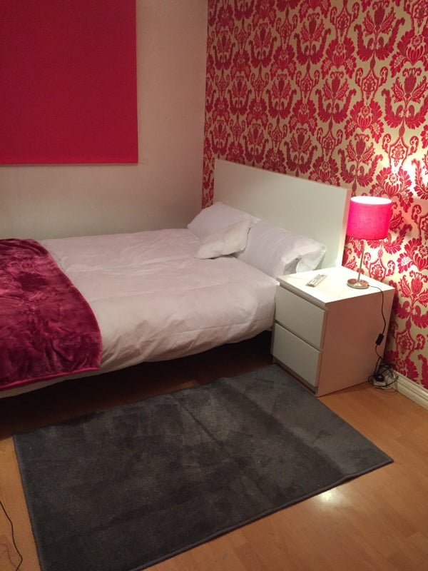 Room Trowbridge Road in Greater London