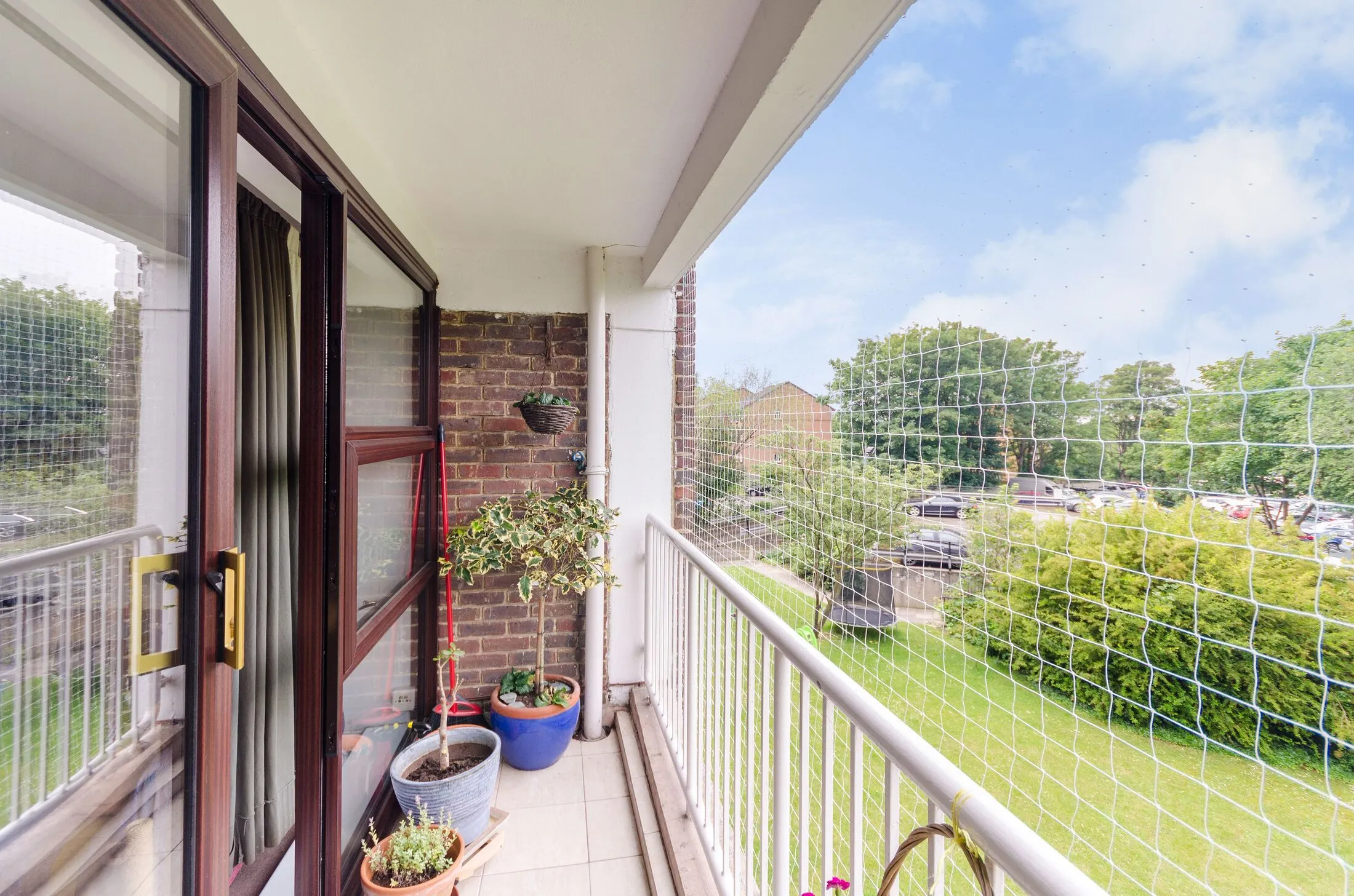 Flat Glenbuck Road in Greater London