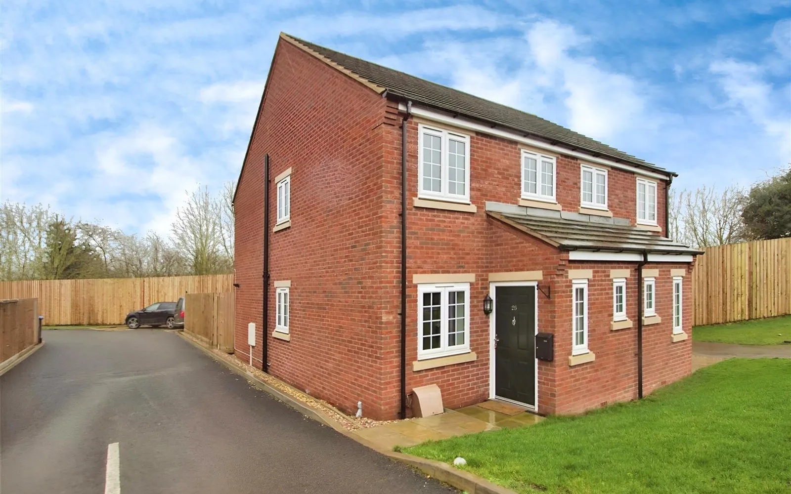 Flat Moorbarns Lane in Harborough