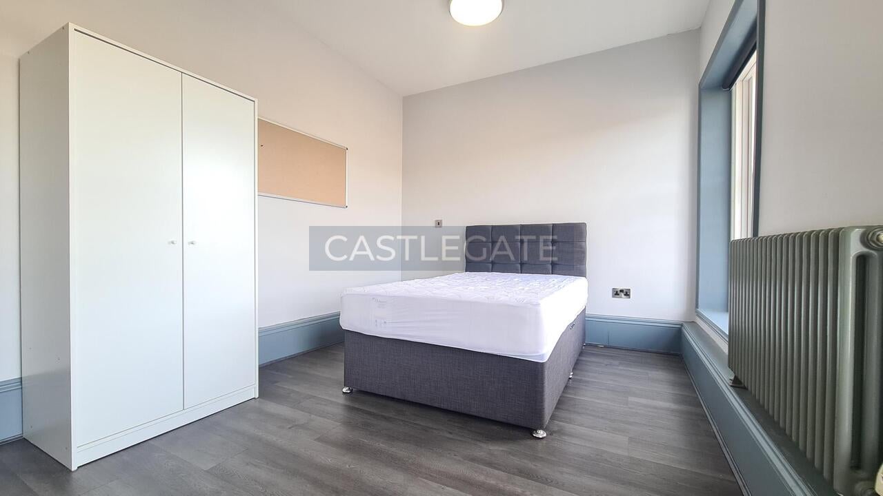 Room St George's Square in Kirklees