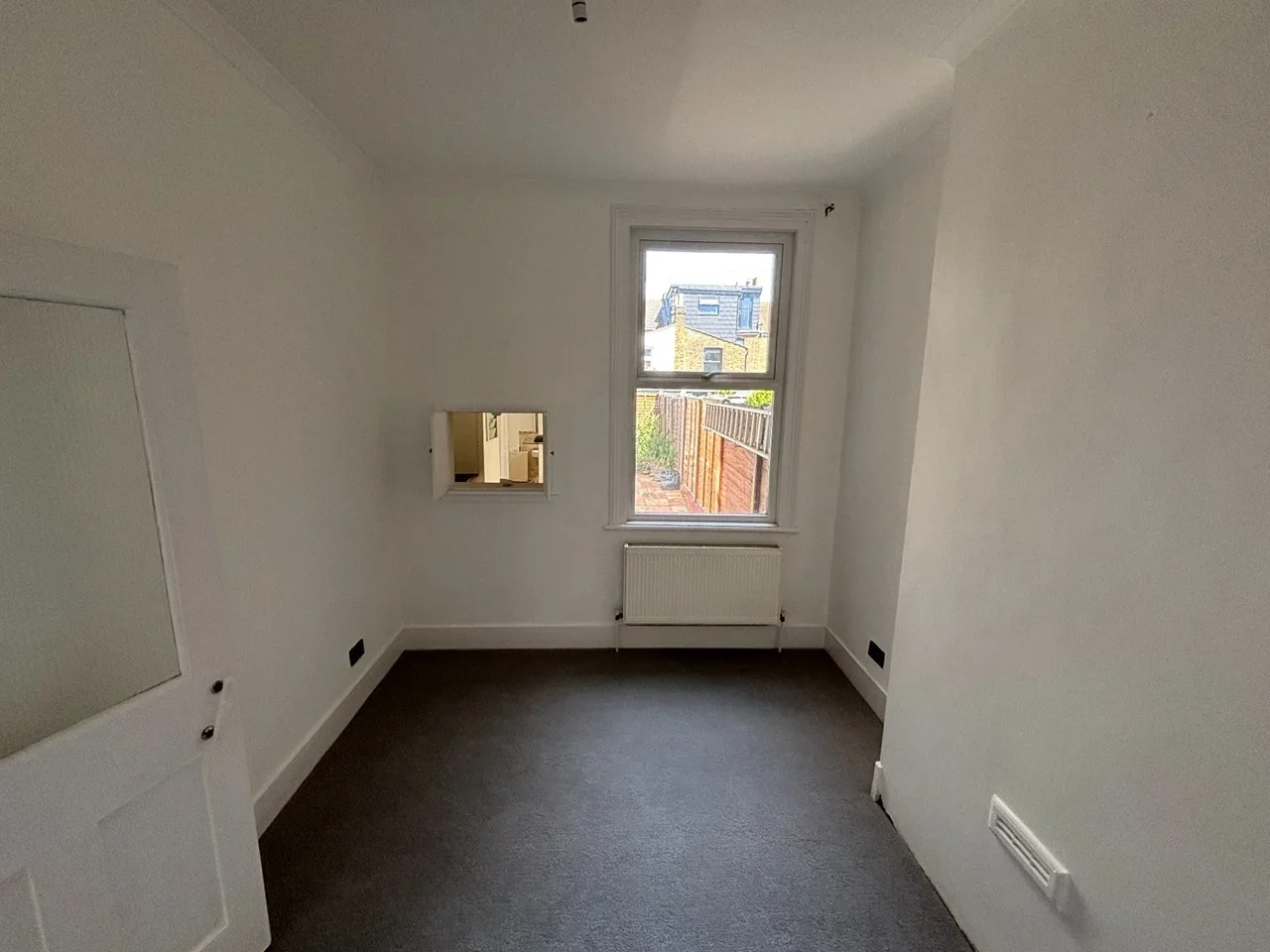 Room Bradgate Road in Greater London